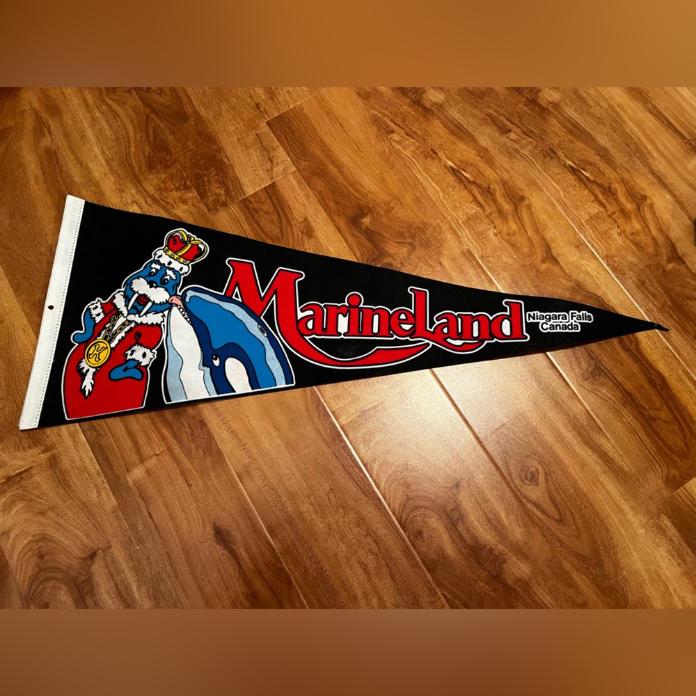 Marineland Souvenir Pennant